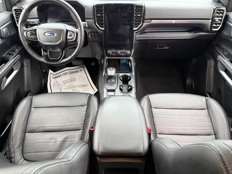 Ford Ranger Vehicle Full-screen Gallery Image 11