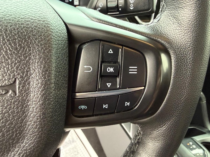 Ford Ranger Vehicle Full-screen Gallery Image 14