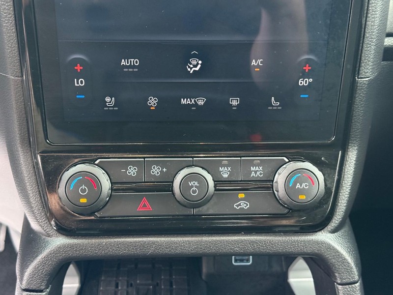 Ford Ranger Vehicle Full-screen Gallery Image 18