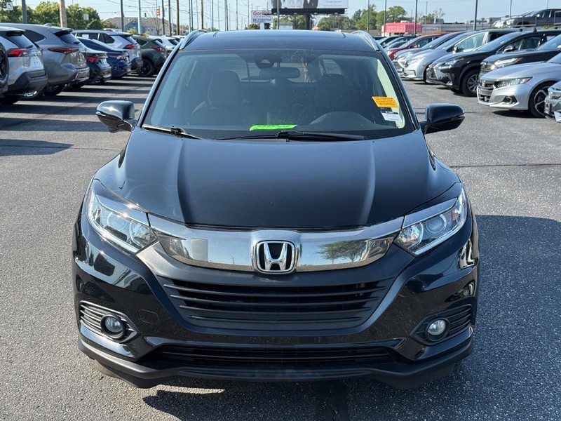 Honda HR-V Vehicle Full-screen Gallery Image 09