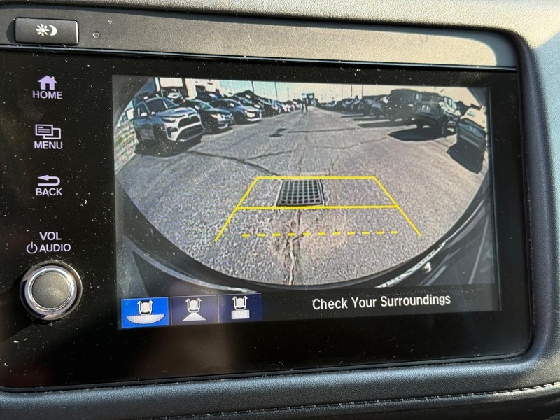 Honda HR-V Vehicle Full-screen Gallery Image 19