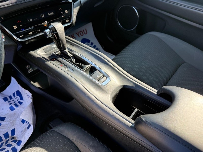 Honda HR-V Vehicle Full-screen Gallery Image 21