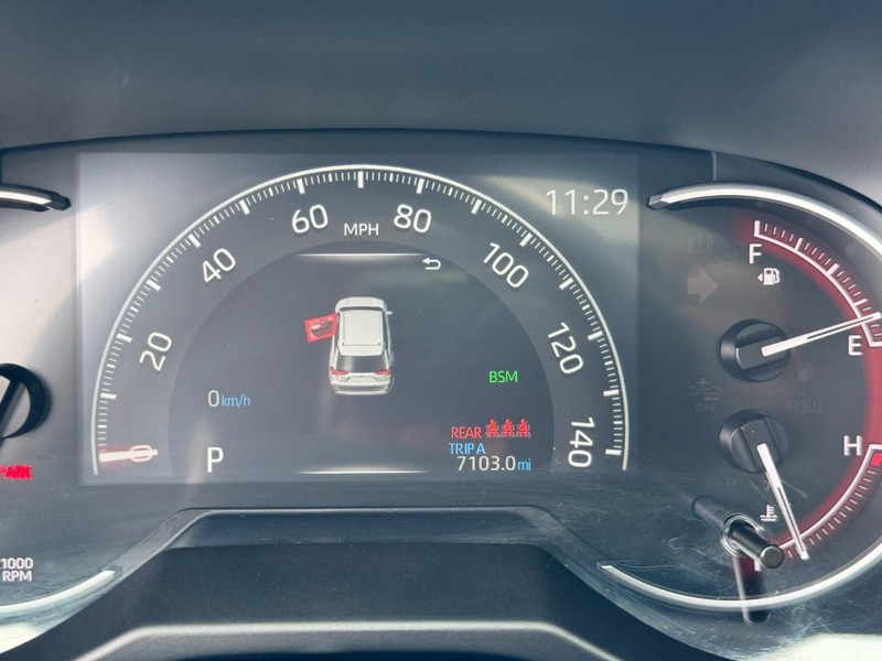 Toyota RAV4 Vehicle Image 20