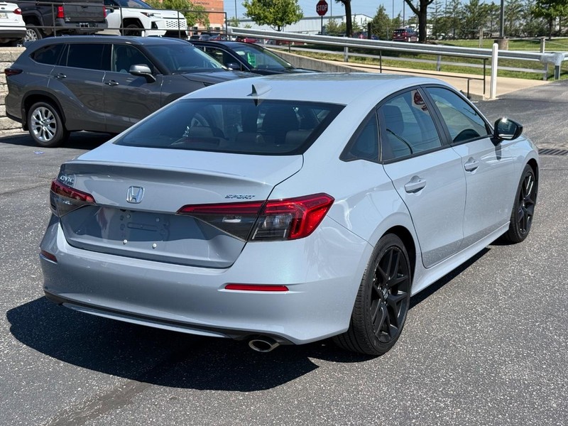 Honda Civic Sedan Vehicle Image 03