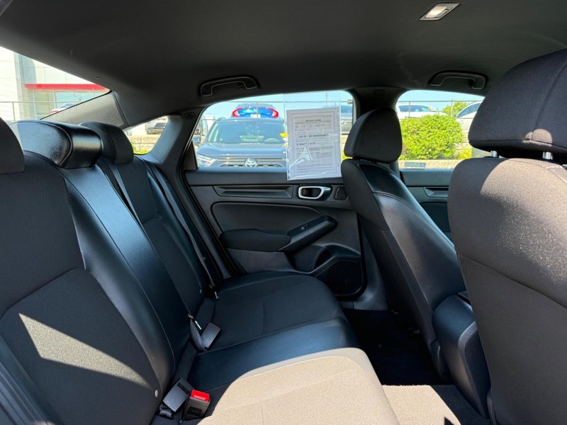 Honda Civic Sedan Vehicle Image 10