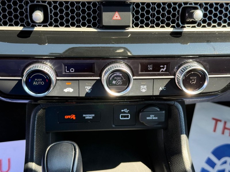 Honda Civic Sedan Vehicle Image 18
