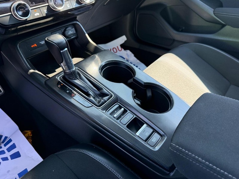 Honda Civic Sedan Vehicle Image 19