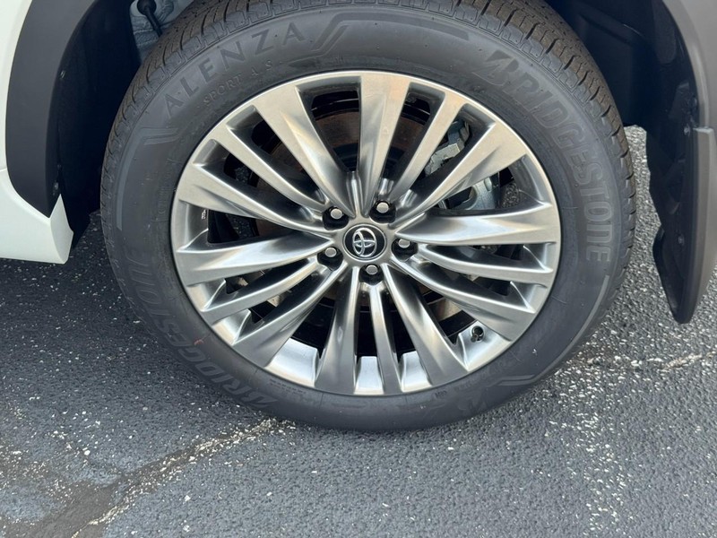 Toyota Highlander Vehicle Image 07