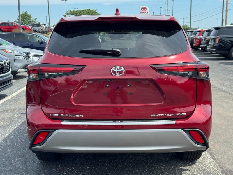 Toyota Highlander Vehicle Image 05