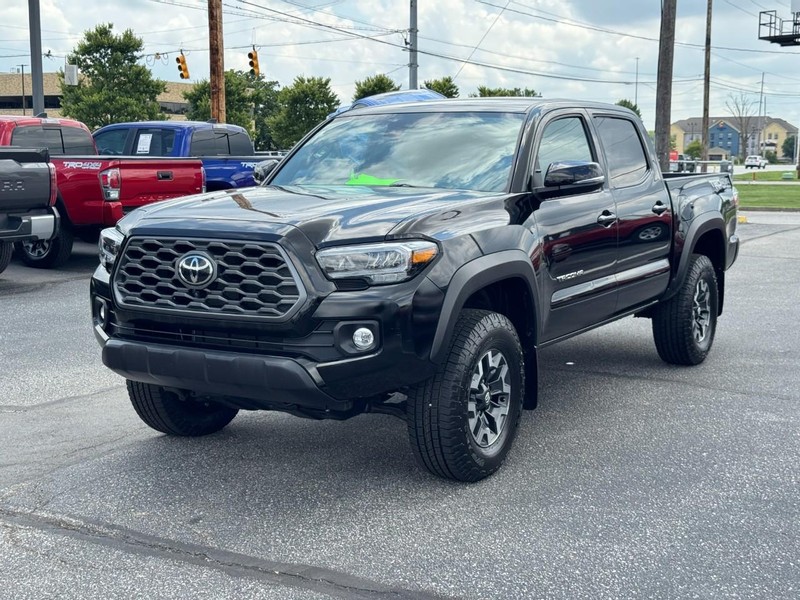 Toyota Tacoma 4WD Vehicle Image 09