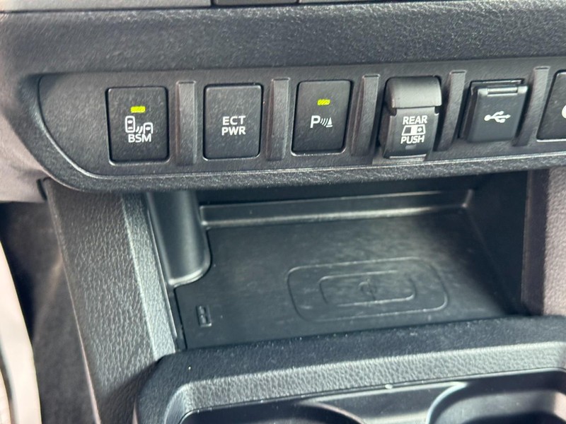 Toyota Tacoma 4WD Vehicle Image 22