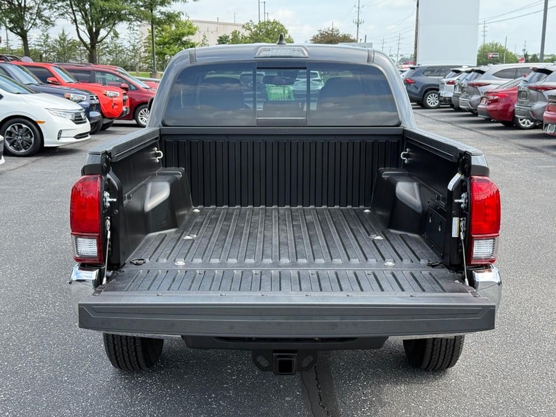 Toyota Tacoma 4WD Vehicle Image 07