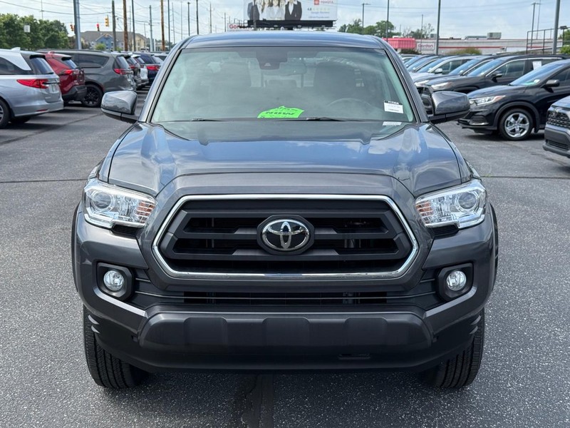 Toyota Tacoma 4WD Vehicle Image 09
