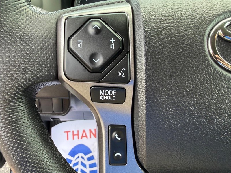 Toyota Tacoma 4WD Vehicle Image 13