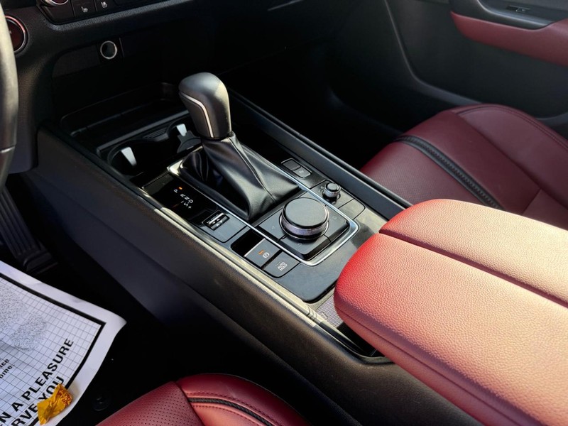 Mazda CX-50 Hybrid Vehicle Image 22