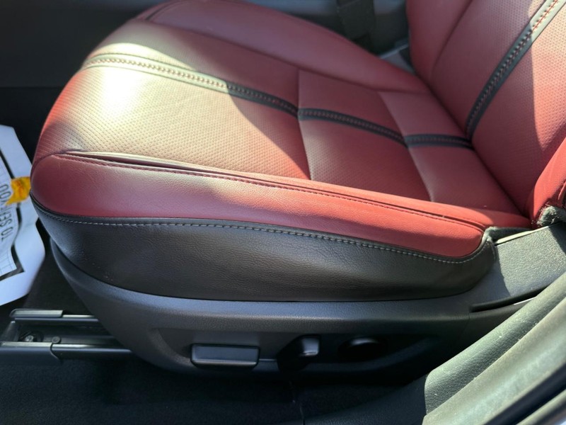Mazda CX-50 Hybrid Vehicle Image 28
