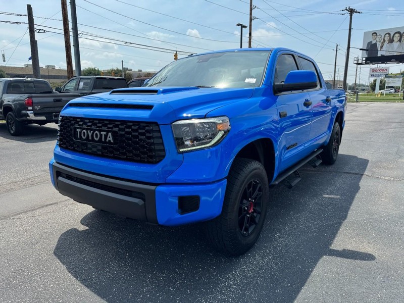 Toyota Tundra 4WD Vehicle Full-screen Gallery Image 08