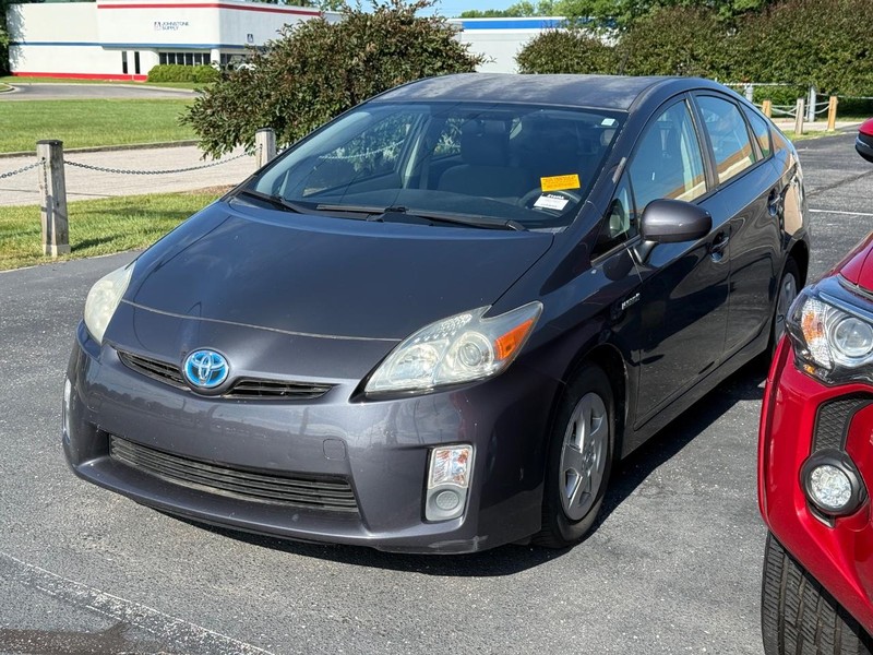 Toyota Prius Vehicle Image 02