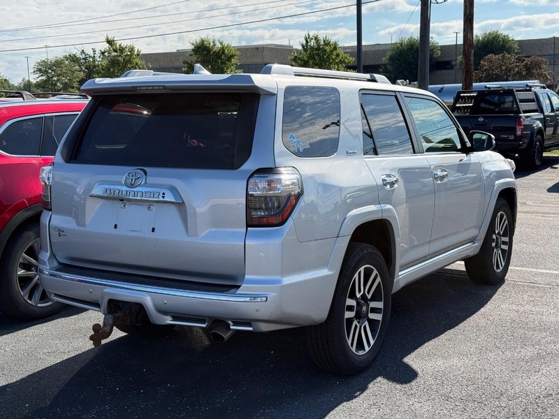 Toyota 4Runner Vehicle Image 04