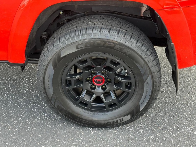 Toyota 4Runner Vehicle Image 06