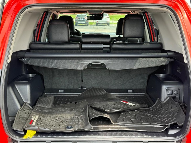 Toyota 4Runner Vehicle Image 07