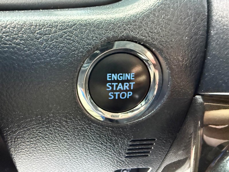 Toyota 4Runner Vehicle Image 16