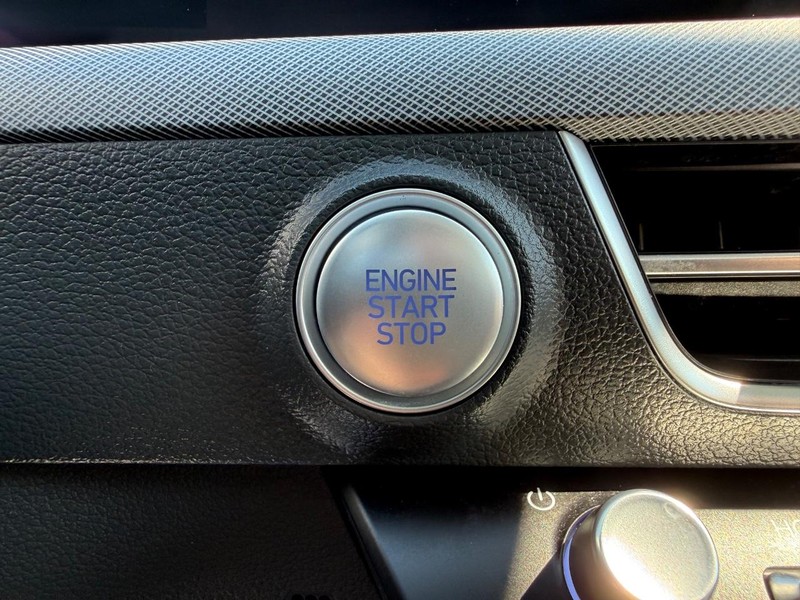 Hyundai Sonata Vehicle Image 15