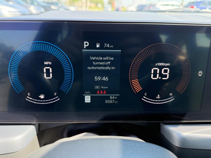 Hyundai Sonata Vehicle Image 21