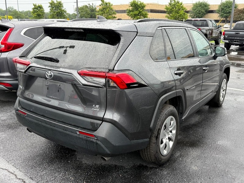 Toyota RAV4 Vehicle Image 04