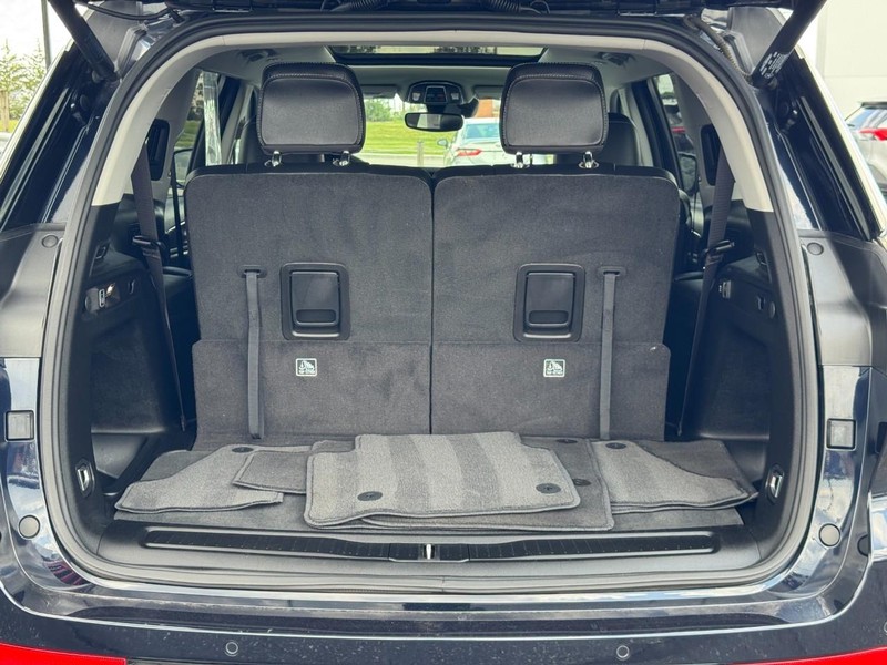 Jeep Grand Cherokee L Vehicle Image 08