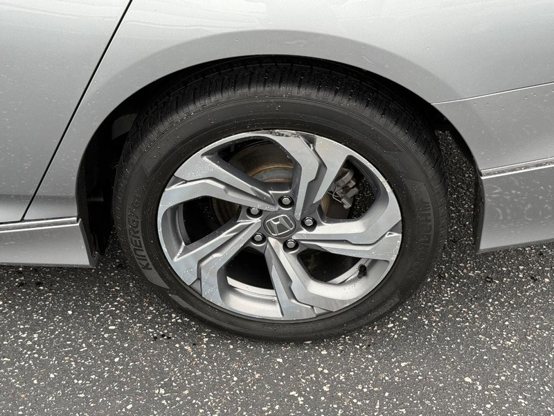 Honda Accord Sedan Vehicle Image 06