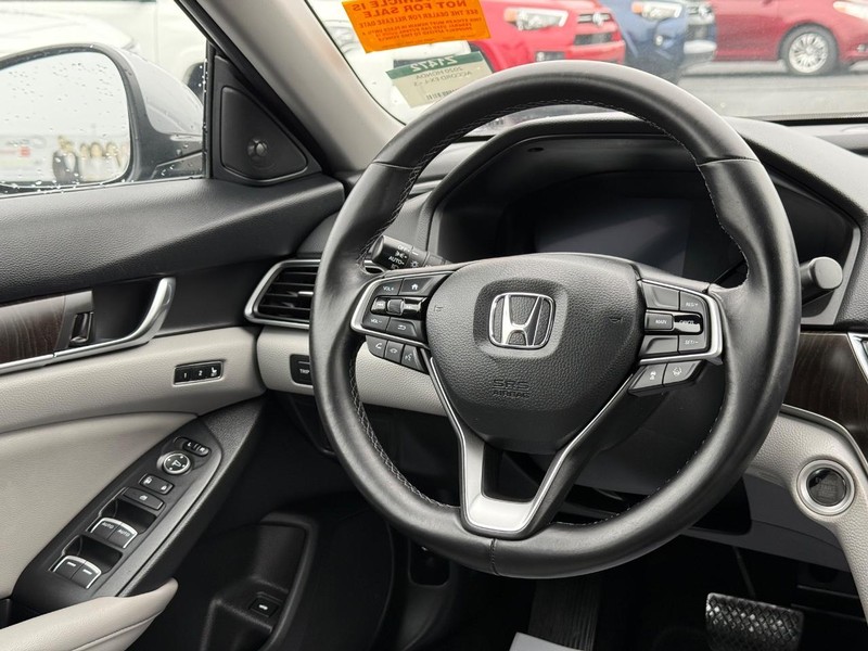 Honda Accord Sedan Vehicle Image 13