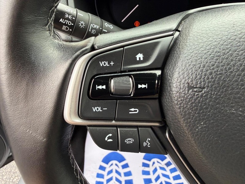 Honda Accord Sedan Vehicle Image 14