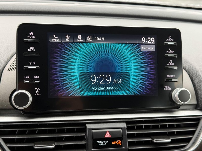 Honda Accord Sedan Vehicle Image 18