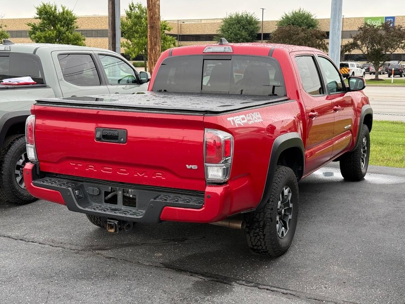 Toyota Tacoma 4WD Vehicle Image 04