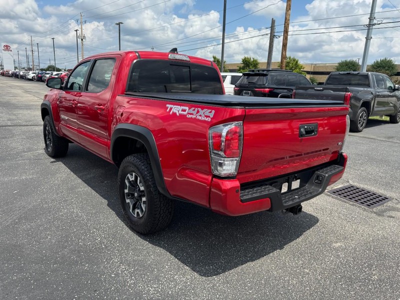 Toyota Tacoma 4WD Vehicle Image 06