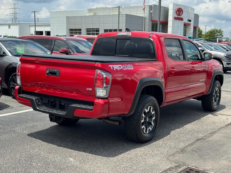 Toyota Tacoma 4WD Vehicle Image 10