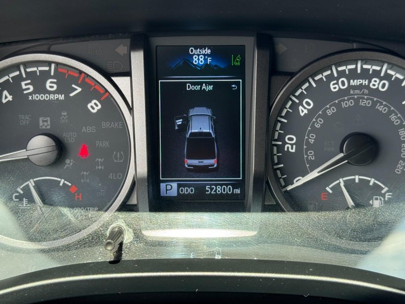 Toyota Tacoma 4WD Vehicle Image 26