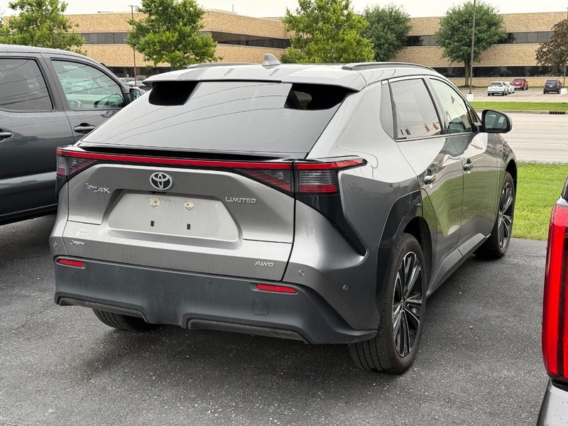 Toyota bZ4X Vehicle Image 04