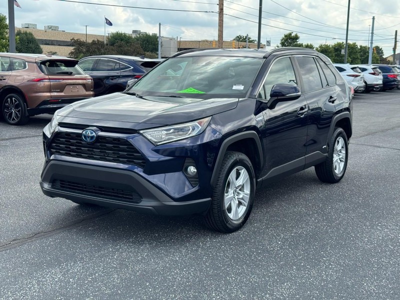 Toyota RAV4 Vehicle Image 08