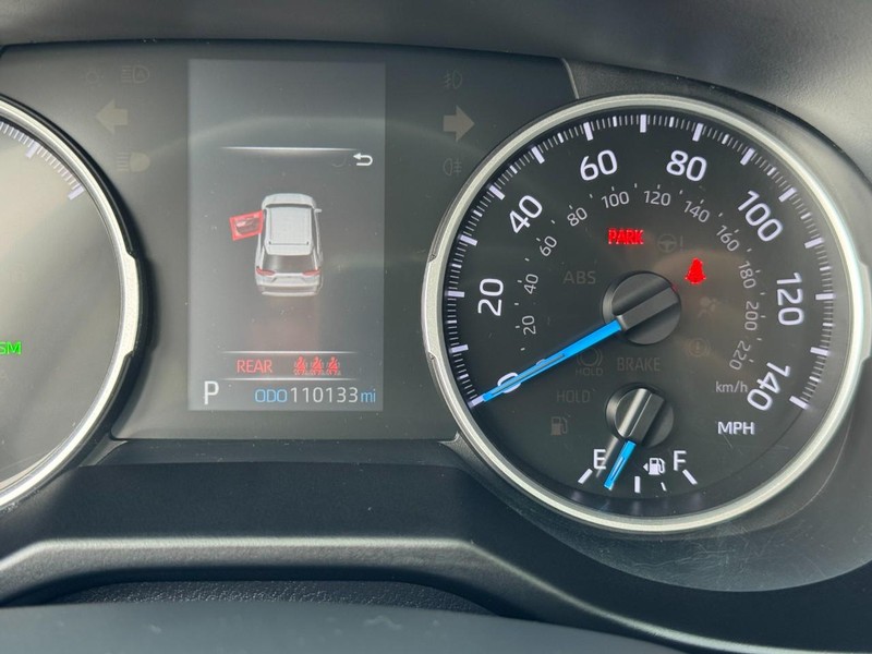 Toyota RAV4 Vehicle Image 20
