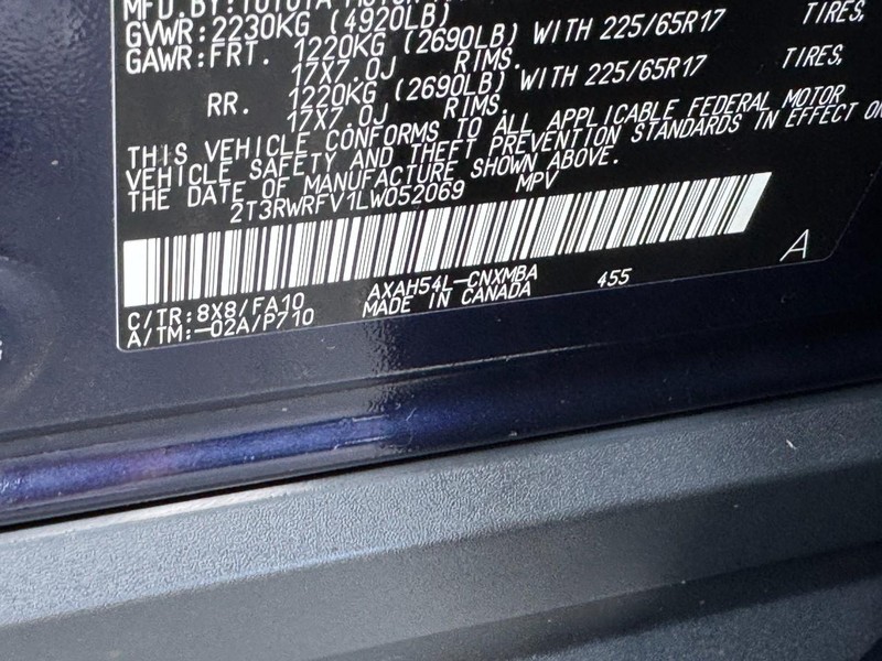 Toyota RAV4 Vehicle Image 25