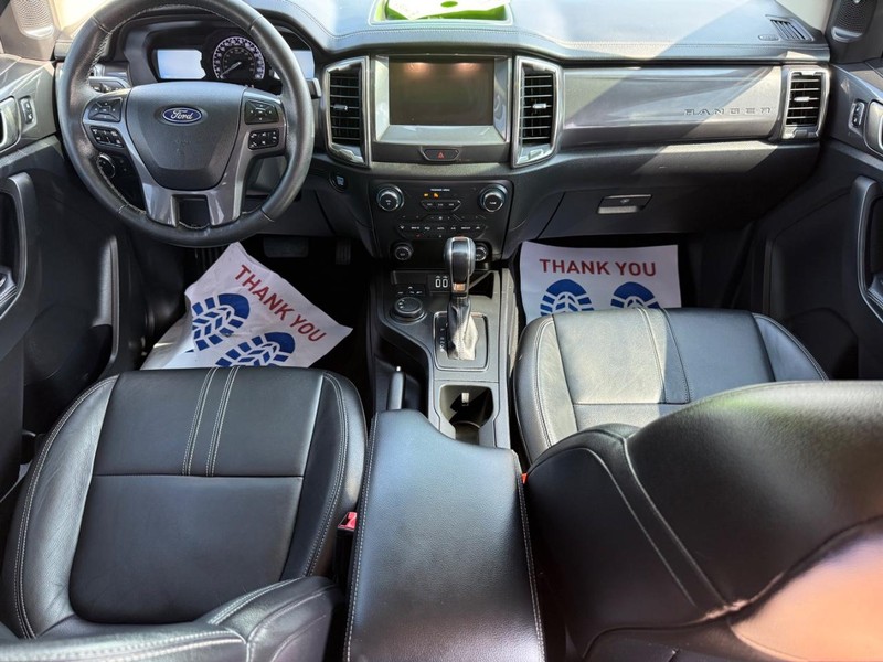 Ford Ranger Vehicle Full-screen Gallery Image 11
