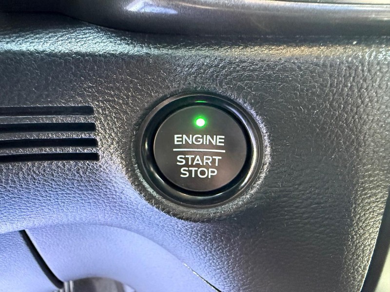 Ford Ranger Vehicle Full-screen Gallery Image 15