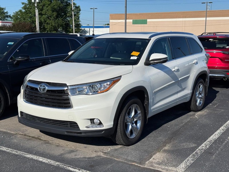 Toyota Highlander Vehicle Image 02