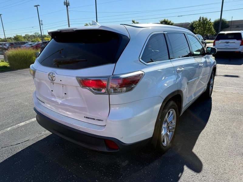 Toyota Highlander Vehicle Image 04
