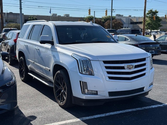 more details - cadillac escalade