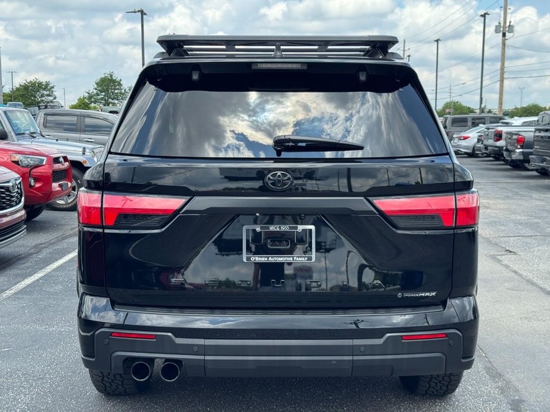 Toyota Sequoia Vehicle Image 05