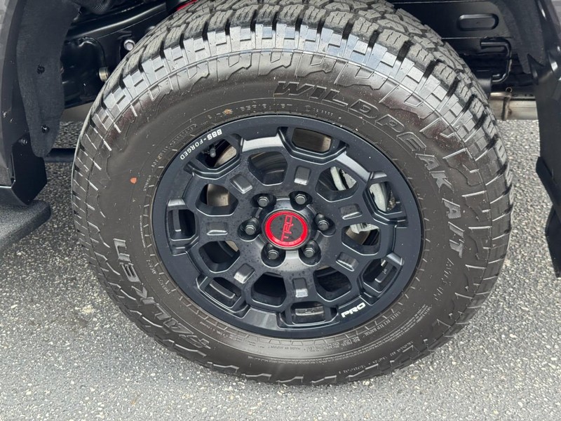 Toyota Sequoia Vehicle Image 07