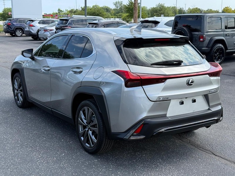 Lexus UX Vehicle Image 05